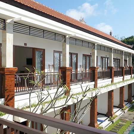 Seno Guesthouse & Cafe Uluwatu Екстериор снимка