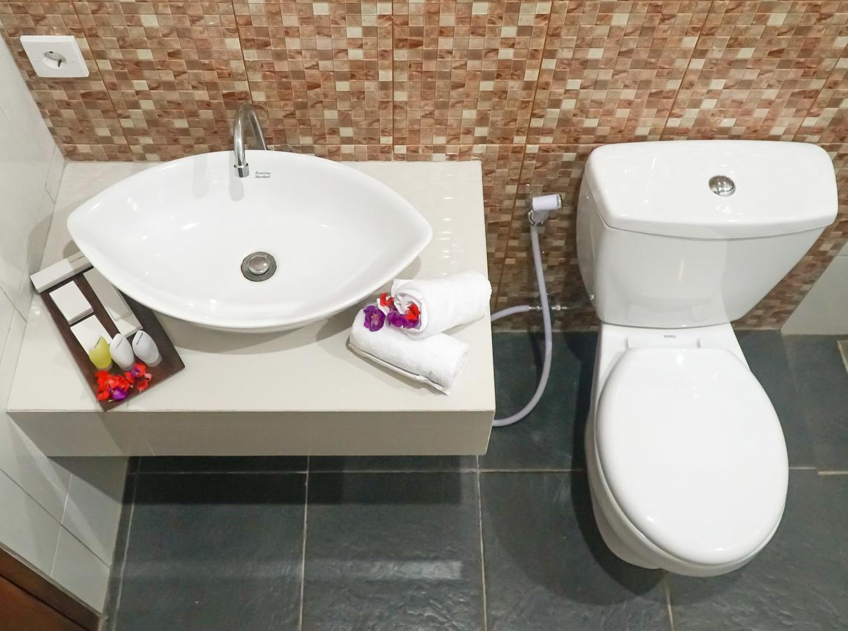 Seno Guesthouse & Cafe Uluwatu Екстериор снимка