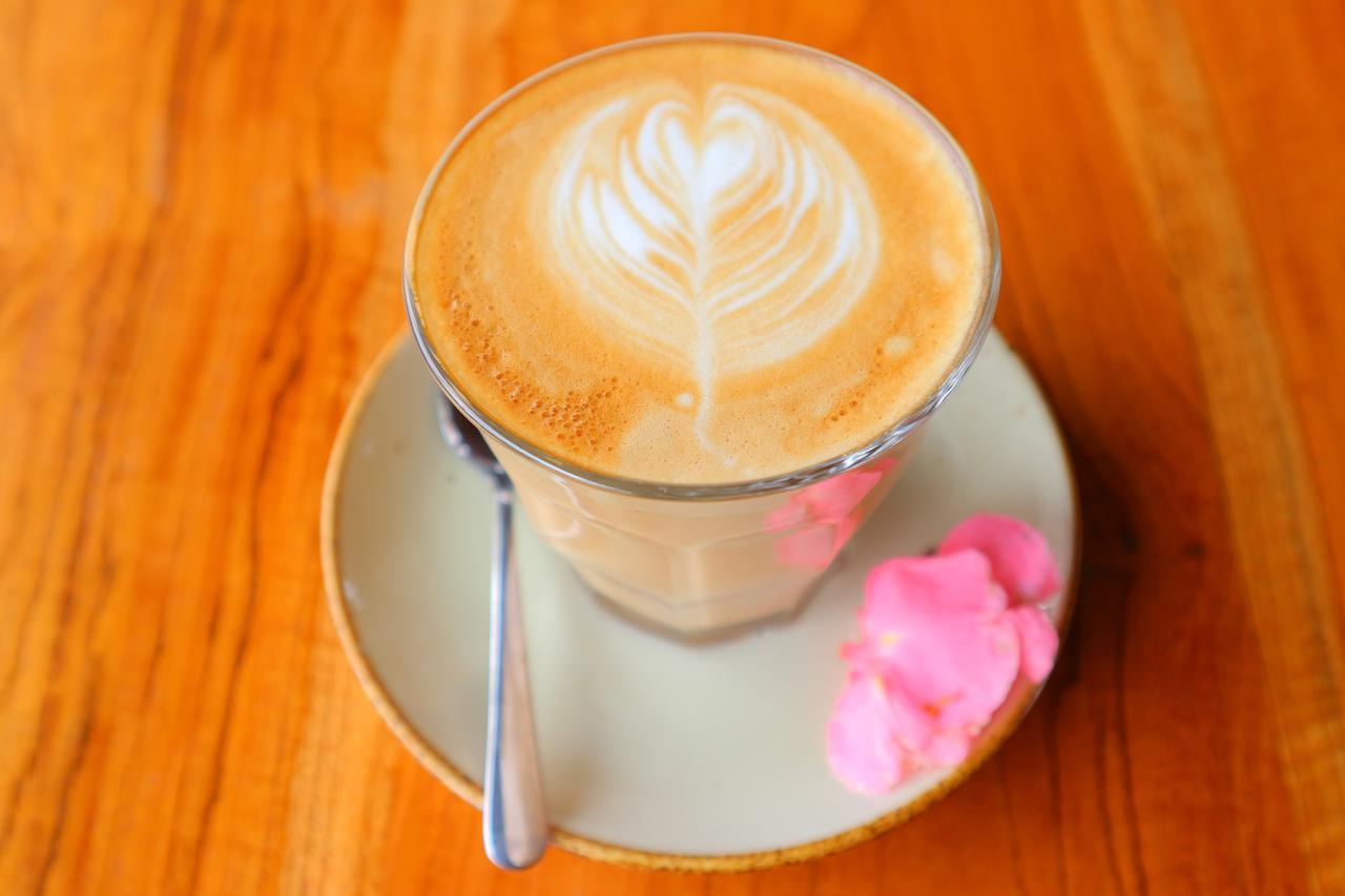 Seno Guesthouse & Cafe Uluwatu Екстериор снимка