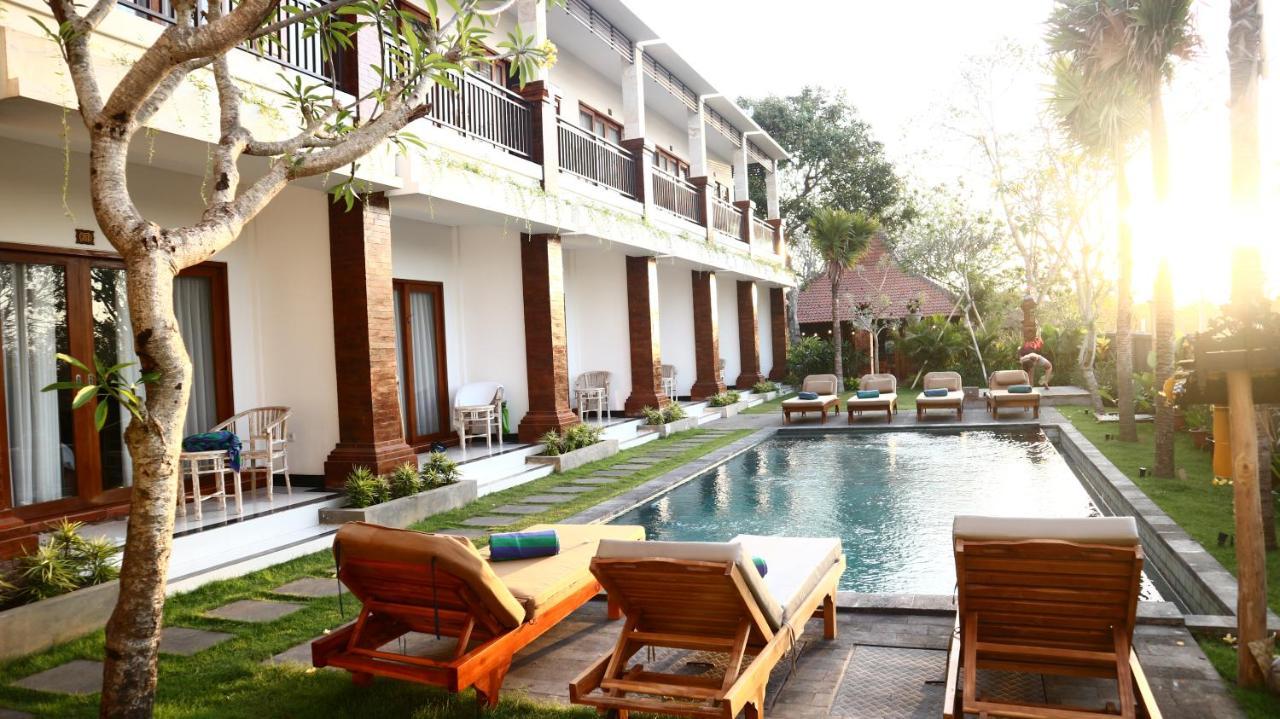 Seno Guesthouse & Cafe Uluwatu Екстериор снимка